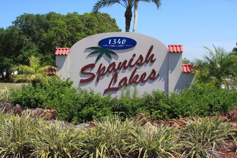 Spanish Lakes Community